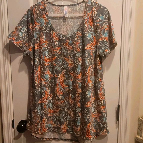 LulaRoe tunic - Picture 1 of 2